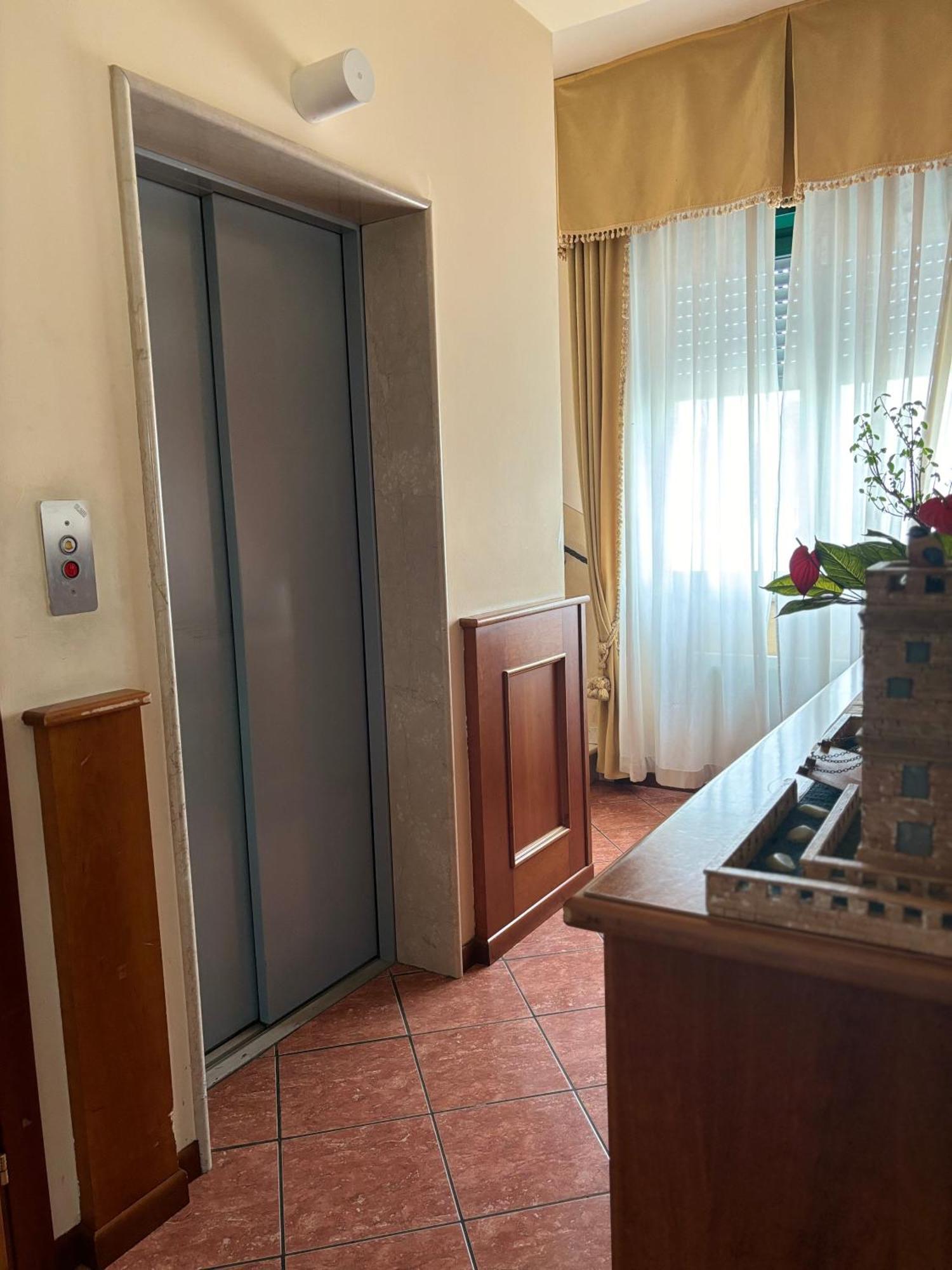 Hotel Ristorante Amalfitana Dello 외부 사진